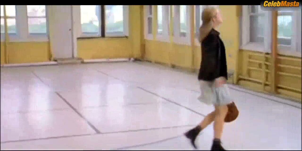 Jennifer Aniston Sexy Scene From The Object Of My Affection - Photo 1 of 5