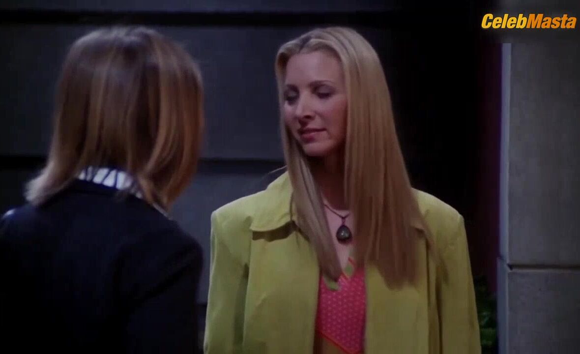 Jennifer Aniston Lisa Kudrow And ’s Lesbian Scene In - Photo 1 of 5 photo 5