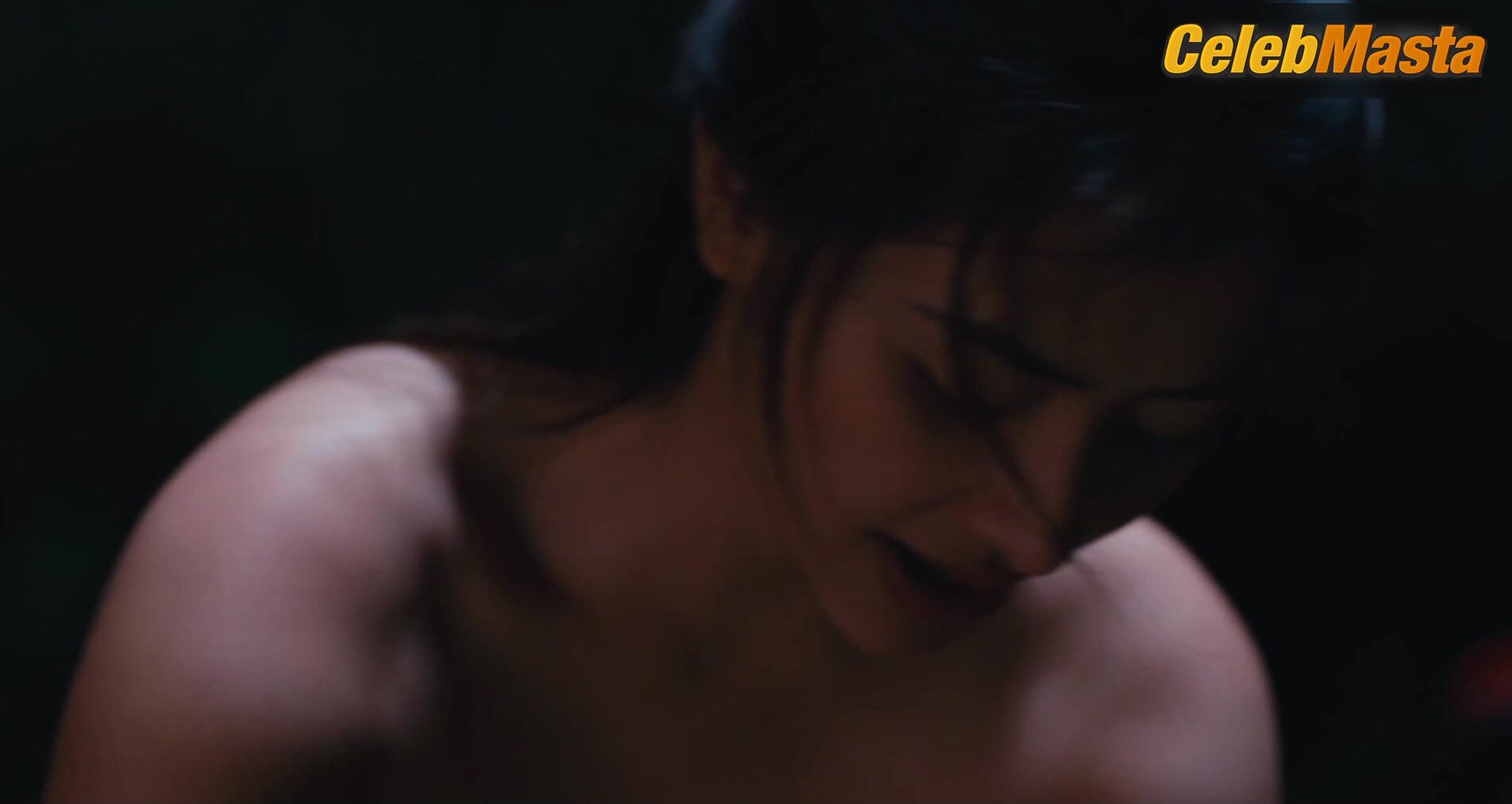 Rob Guinto Boobs Scene In Ligaw - Photo 2 of 5 photo 4