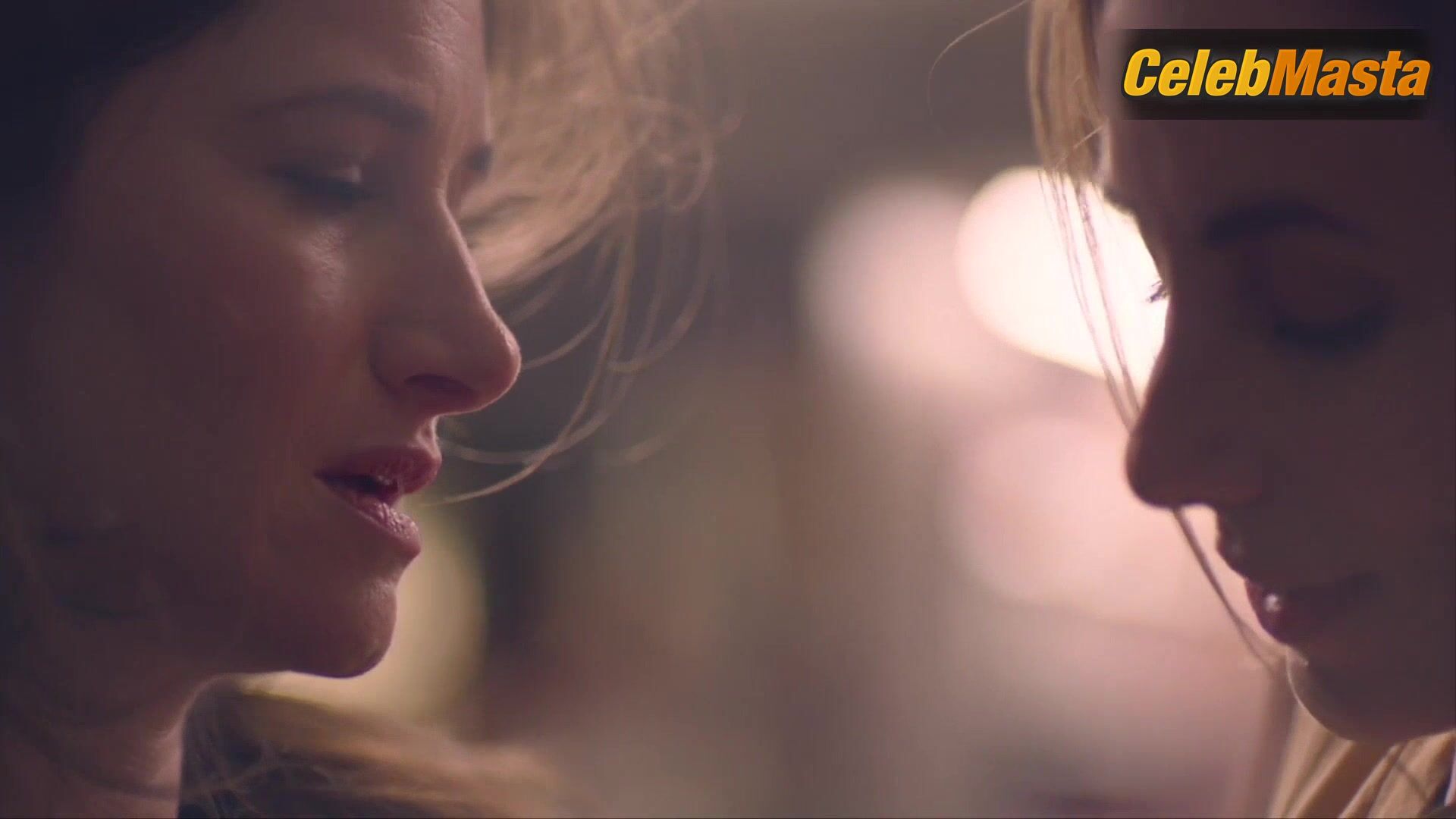 Kathryn Hahn And Tania Khalill Lesbian Sex Scene In Mrs. - Photo 1 of 5 photo 4