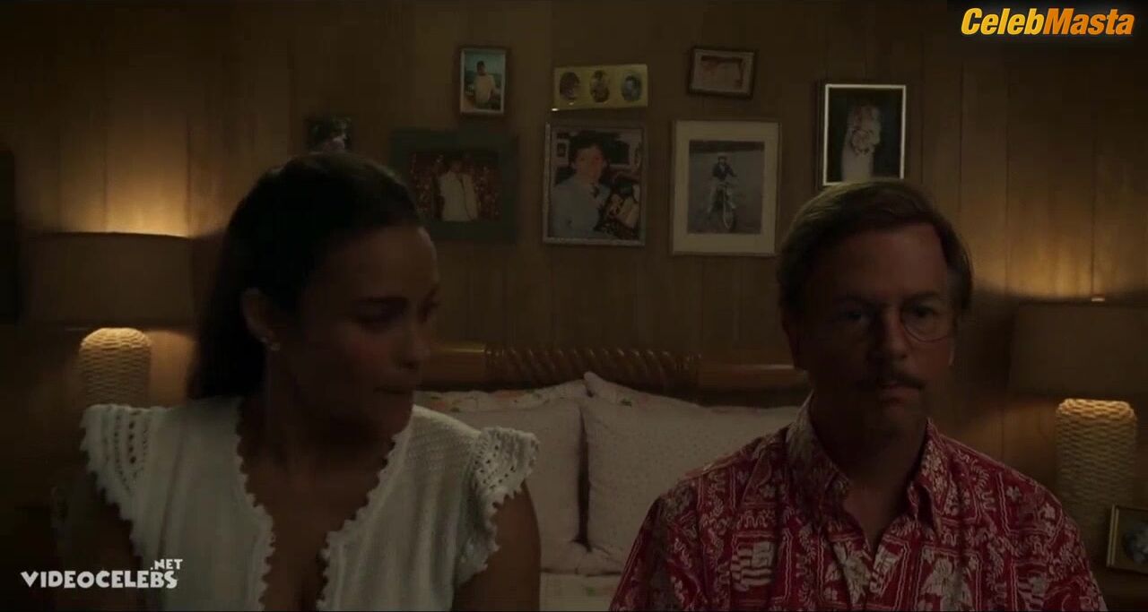 Kathryn Hahn ’s Tits Scene From The Do-over - Photo 3 of 5 photo 4