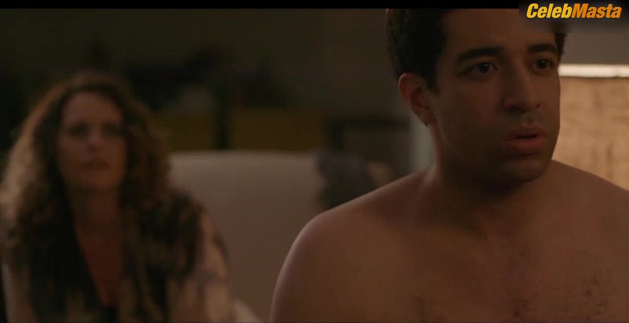 Kathryn Hahn Tits Scene From Transparent - Photo 2 of 5