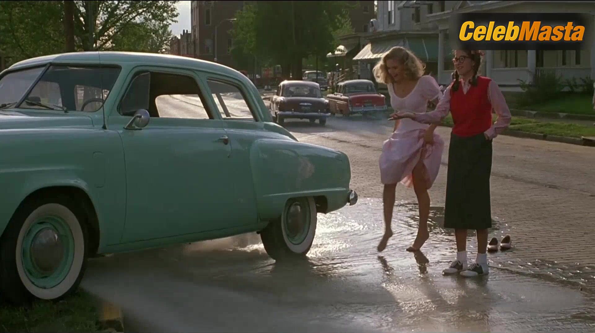 Kelly Preston ’s Sexy Scene From Mischief - Photo 1 of 5