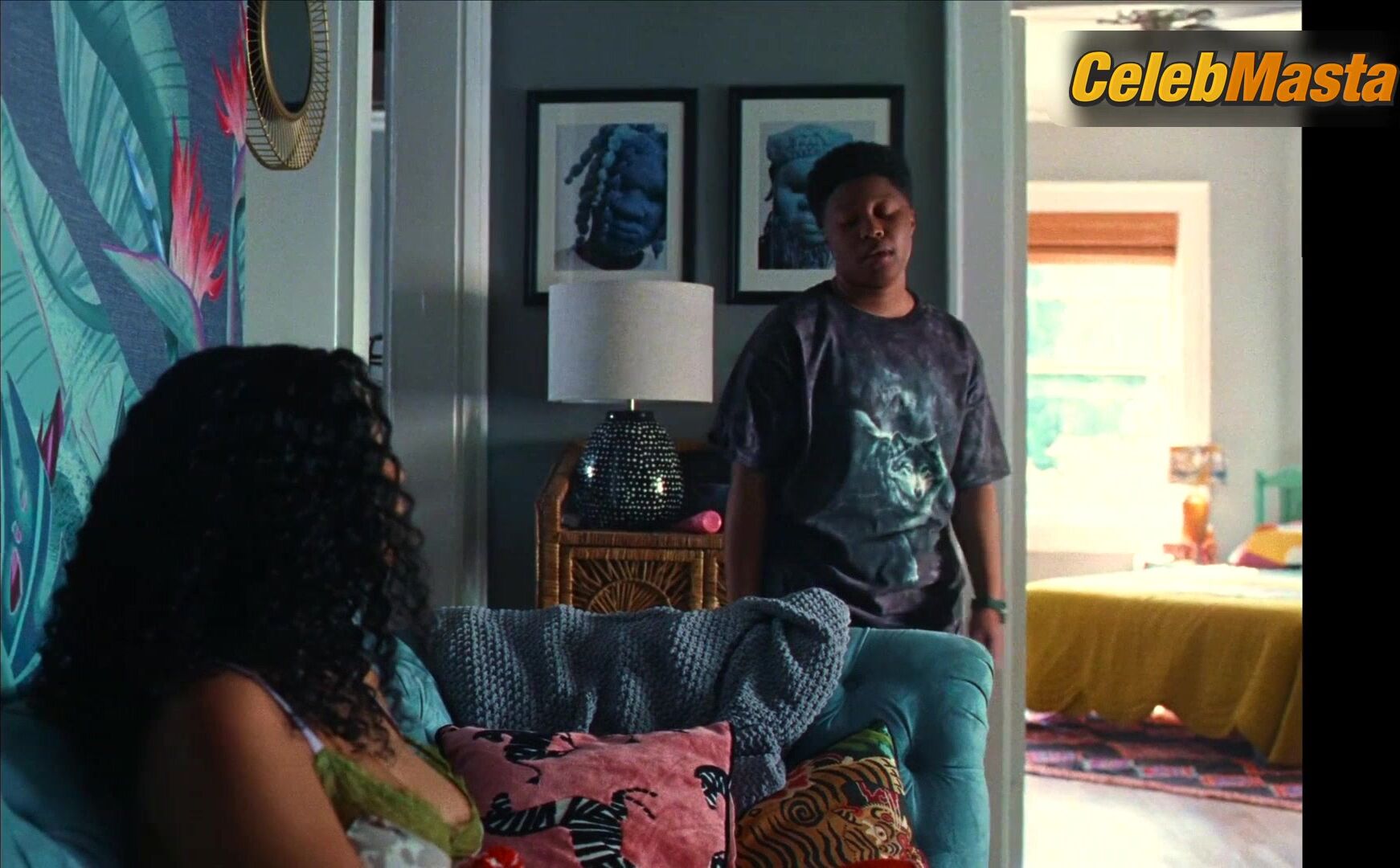 Kiersey Clemons Underwear Scene From Swarm - Photo 1 of 5