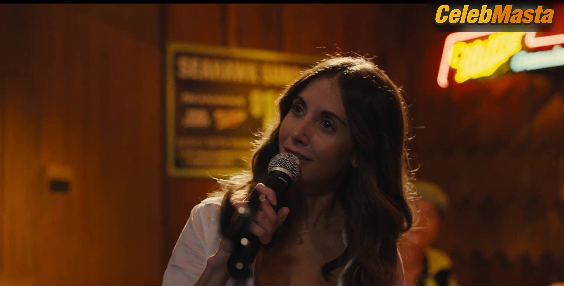 Alison Brie And Kiersey Clemons Hot Scene In Somebody I - Photo 1 of 5 photo 2