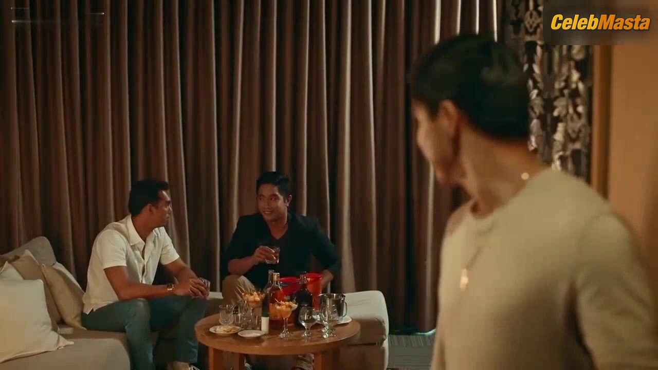 Rob Guinto Tits Scene From An/na - Photo 1 of 5 photo 5