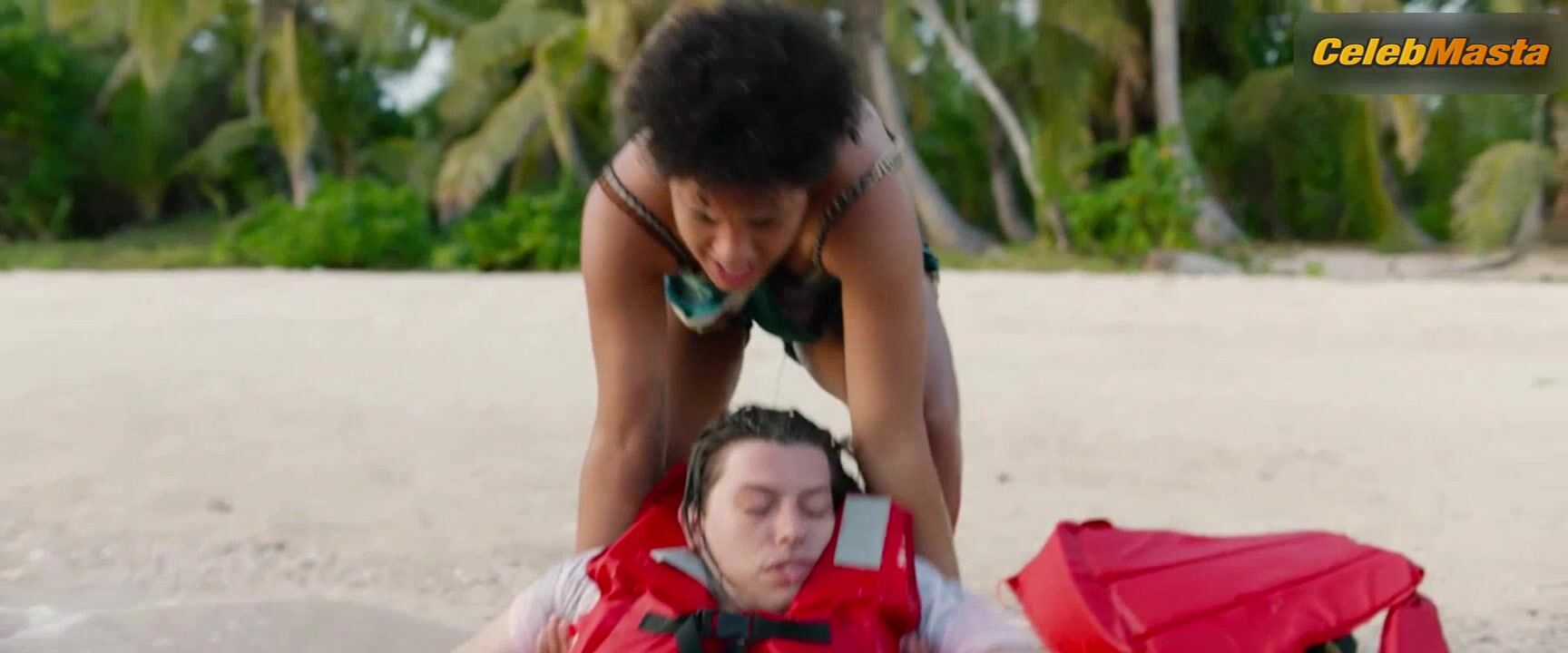 Kiersey Clemons Tits Scene From Sweetheart - Photo 1 of 5