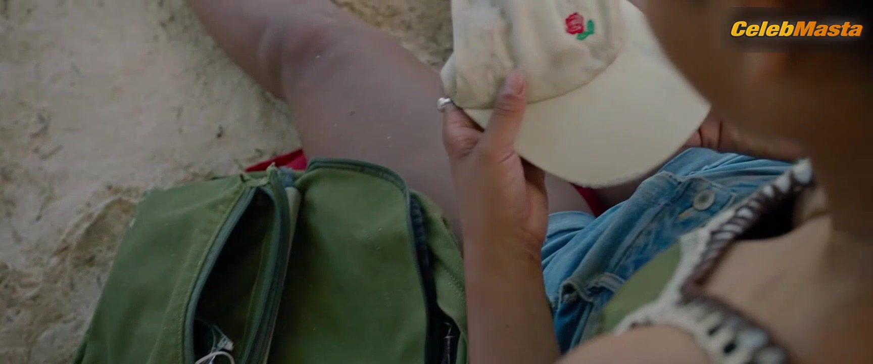 Kiersey Clemons Tits Scene From Sweetheart - Photo 1 of 5 photo 4