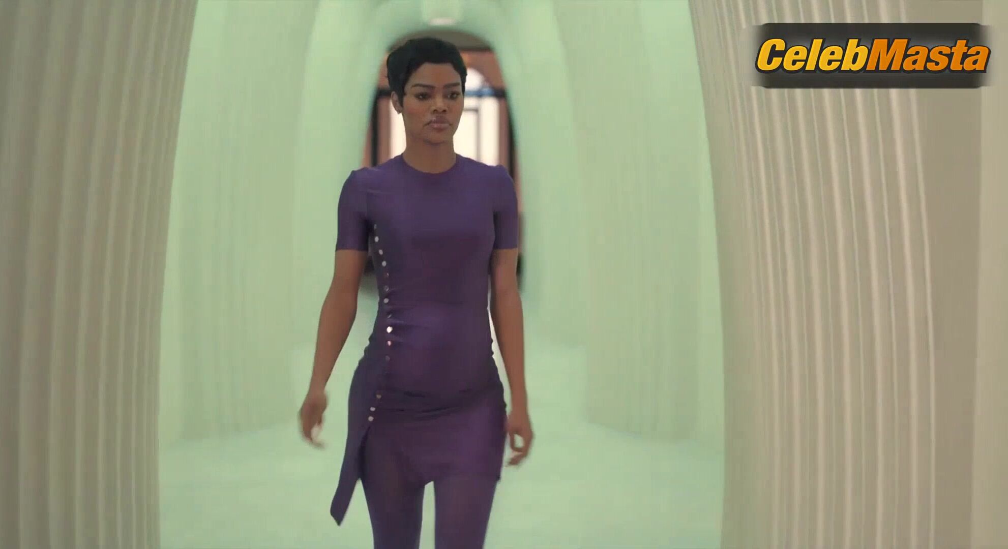Kim Kardashian West Teyana Taylor, Sarah Paulson And Tits Scene - Photo 2 of 5 photo 1