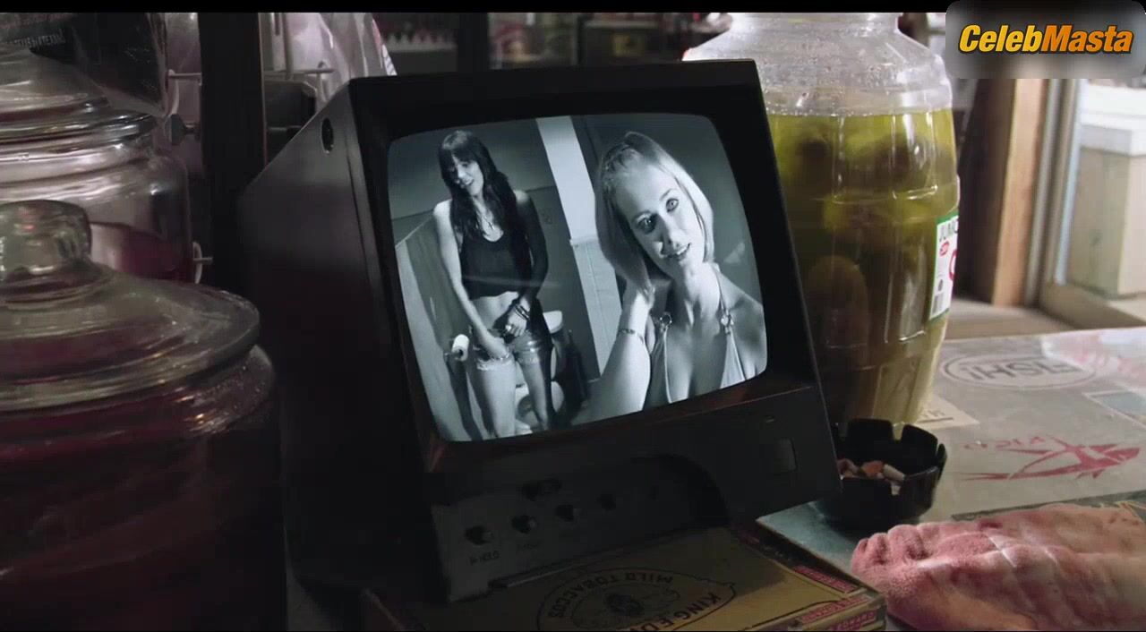 Sara Paxton ’s Tits, Underwear Scene In Shark - Photo 1 of 5 photo 2