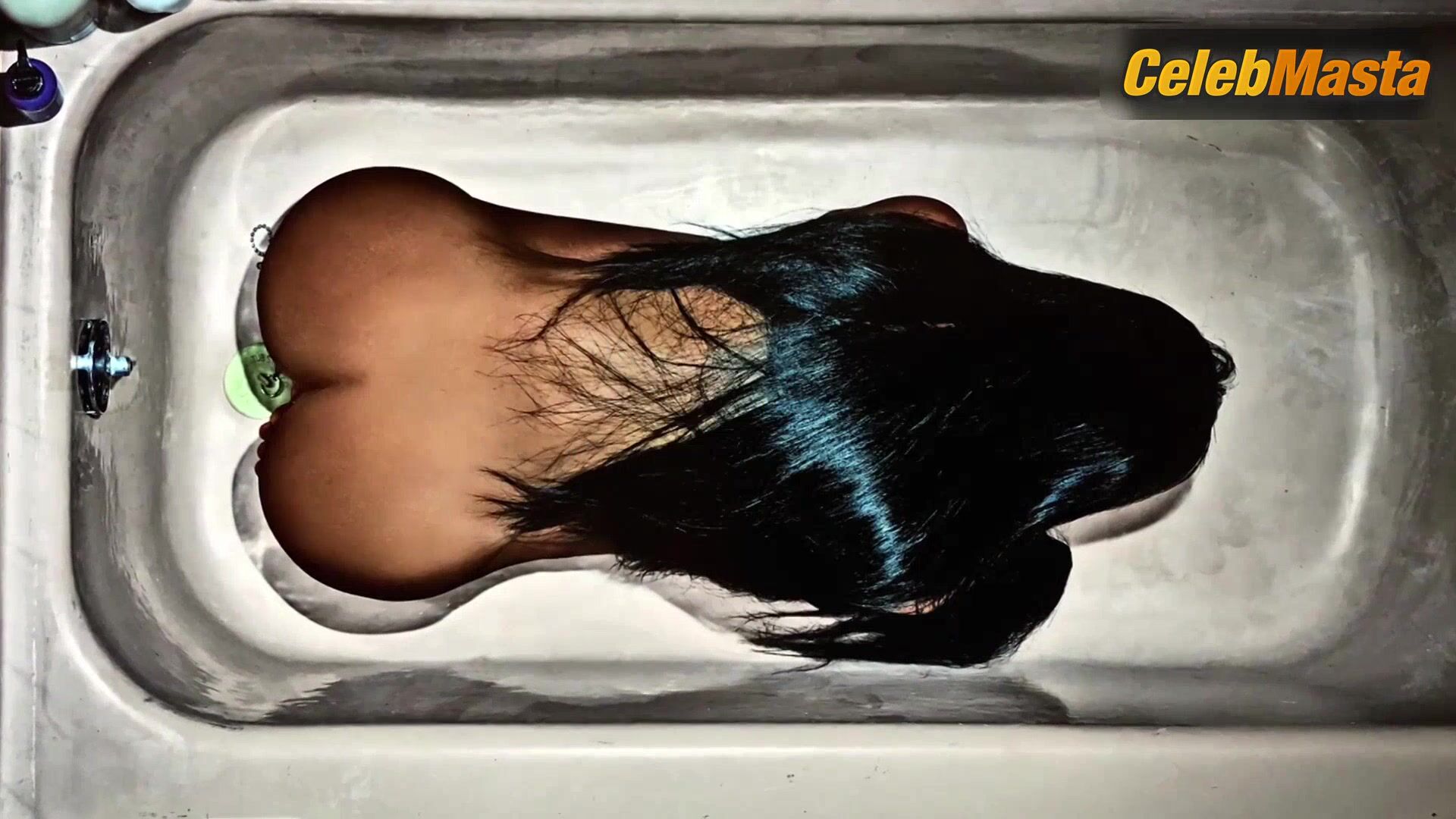 Kim Kardashian West Booty Scene In Keeping Up With The - Photo 1 of 5