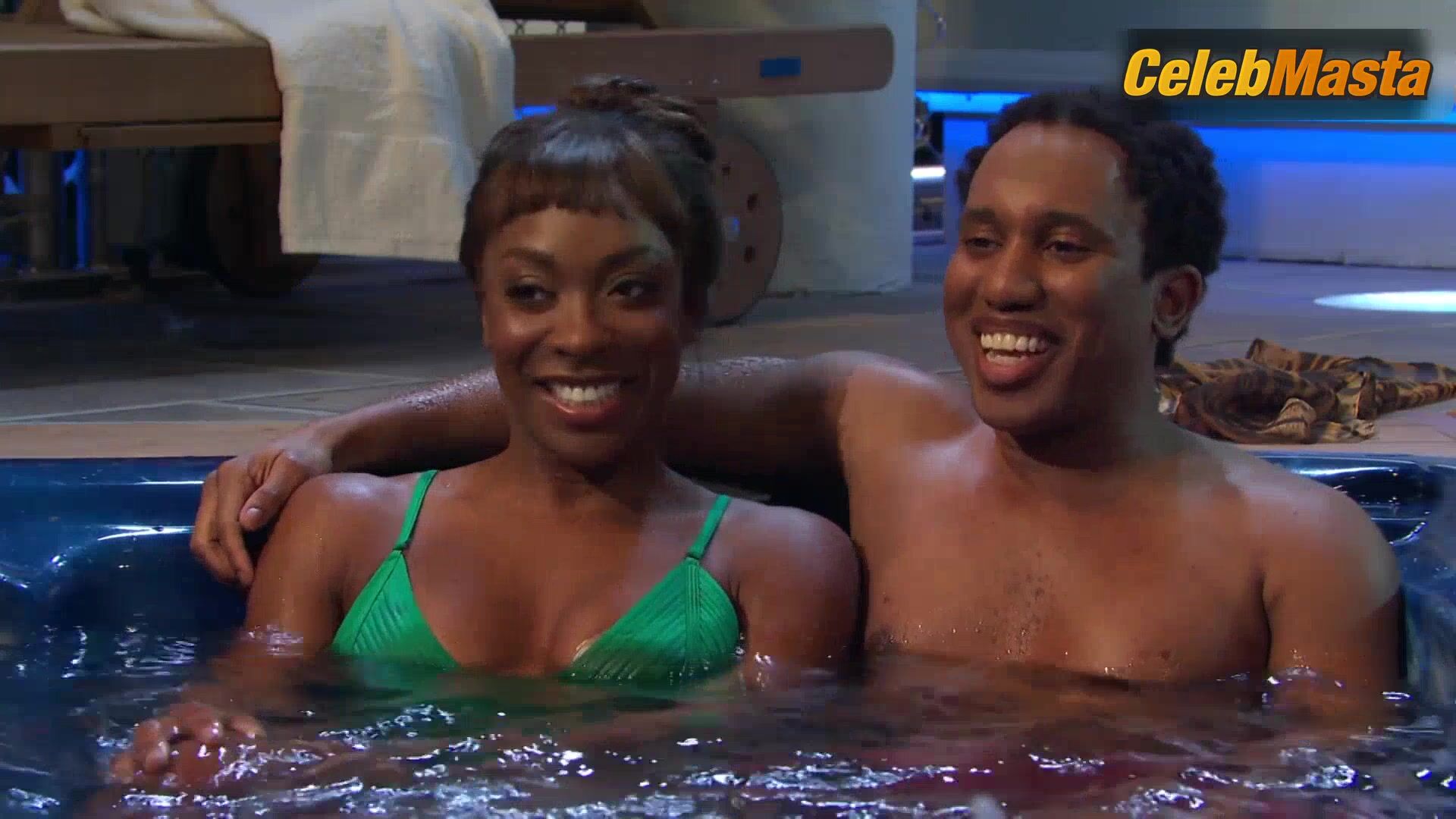 Cecily Strong Scarlett Johansson, And Ego Nwodim’s - Photo 1 of 5 photo 4