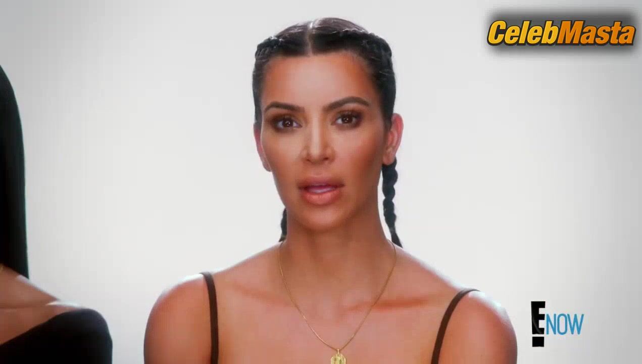 Kim Kardashian West And Kourtney Kardashian Swimsuit Scene In - Photo 2 of 5 photo 4