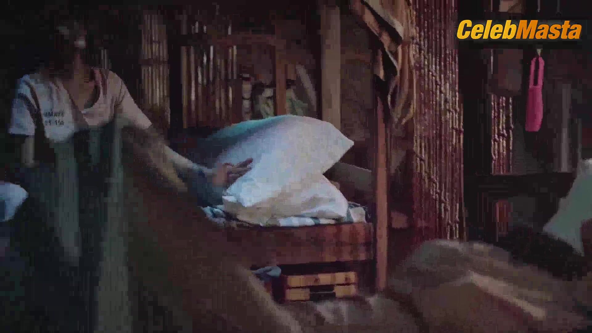 Sheena Cole ’s Sexy Scene In Maalikaya - Photo 1 of 5 photo 5