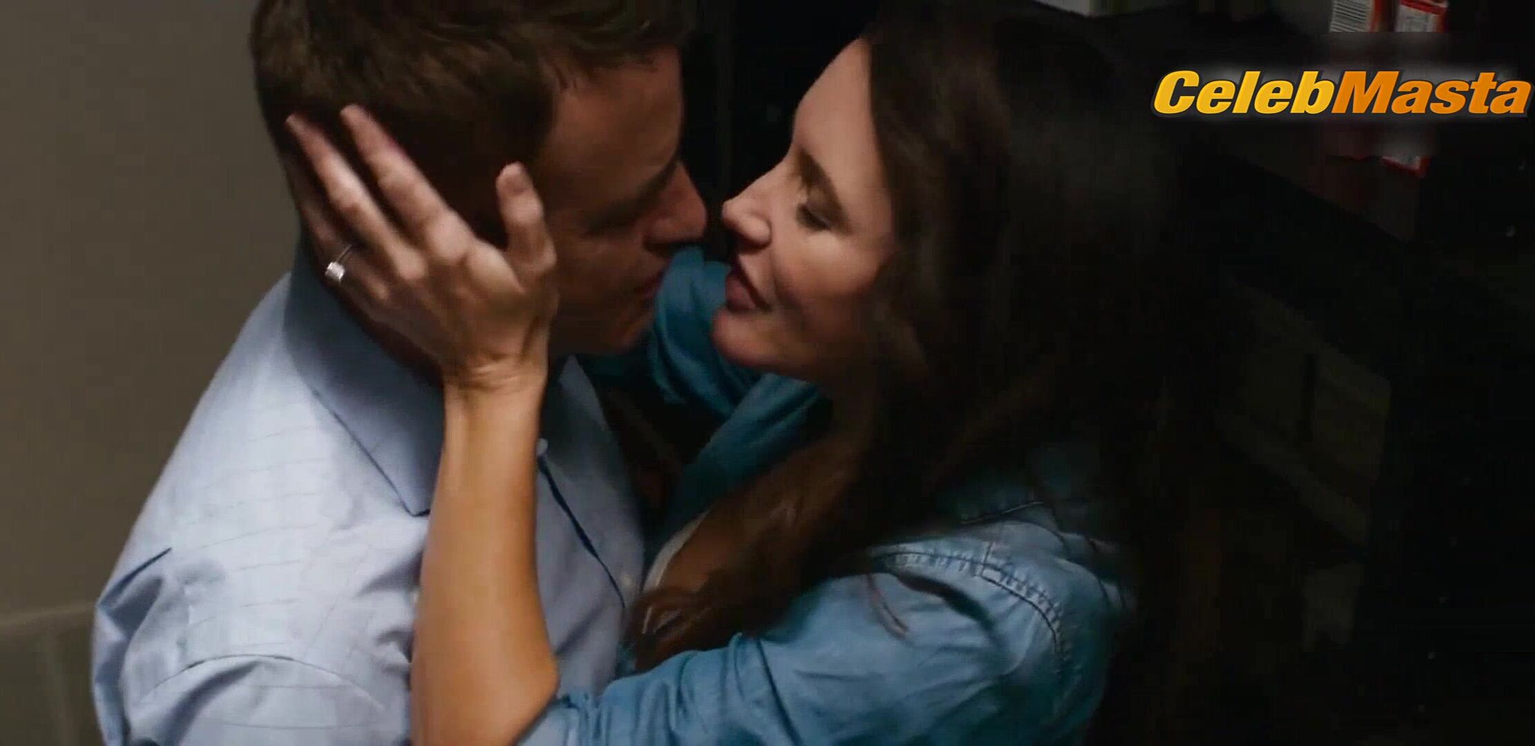 Kristin Davis Sexy Scene From Deadly Illusions - Photo 2 of 5
