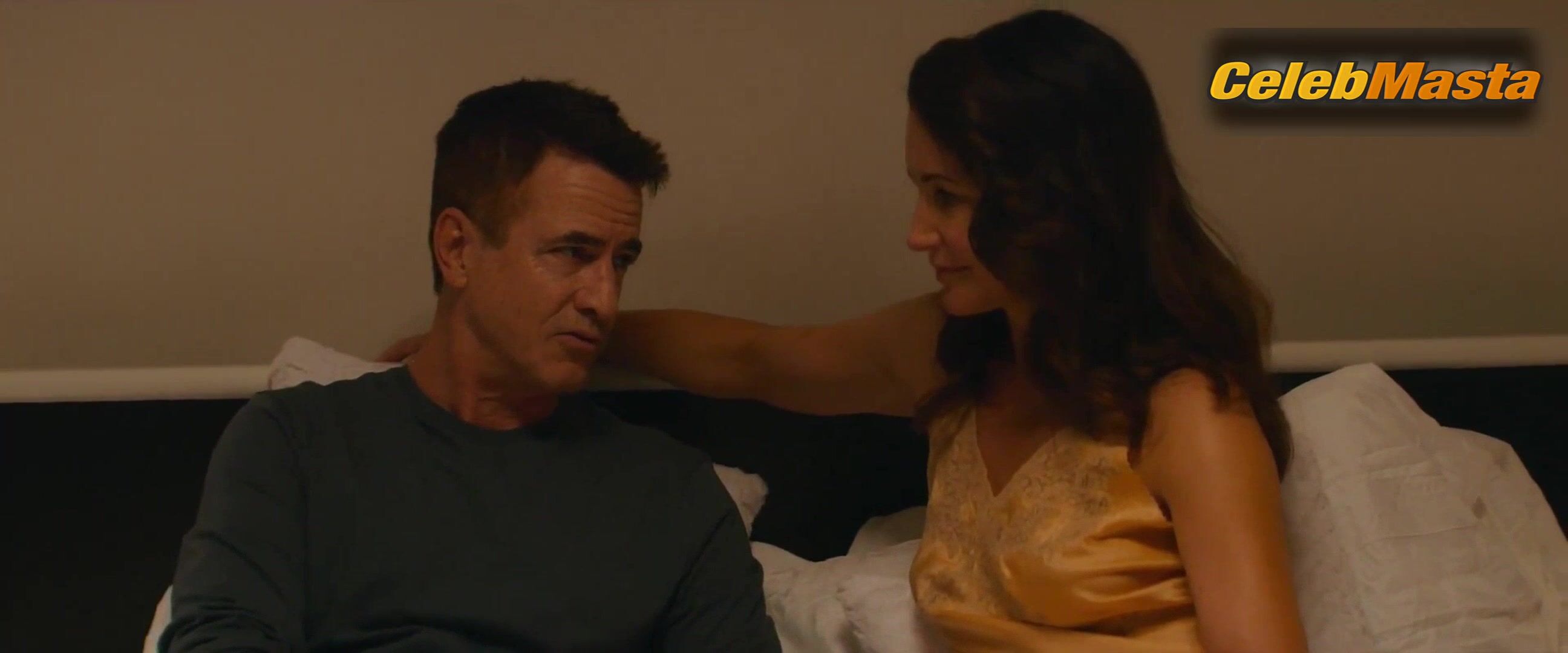 Kristin Davis Sexy Scene From Deadly Illusions - Photo 2 of 5 photo 5