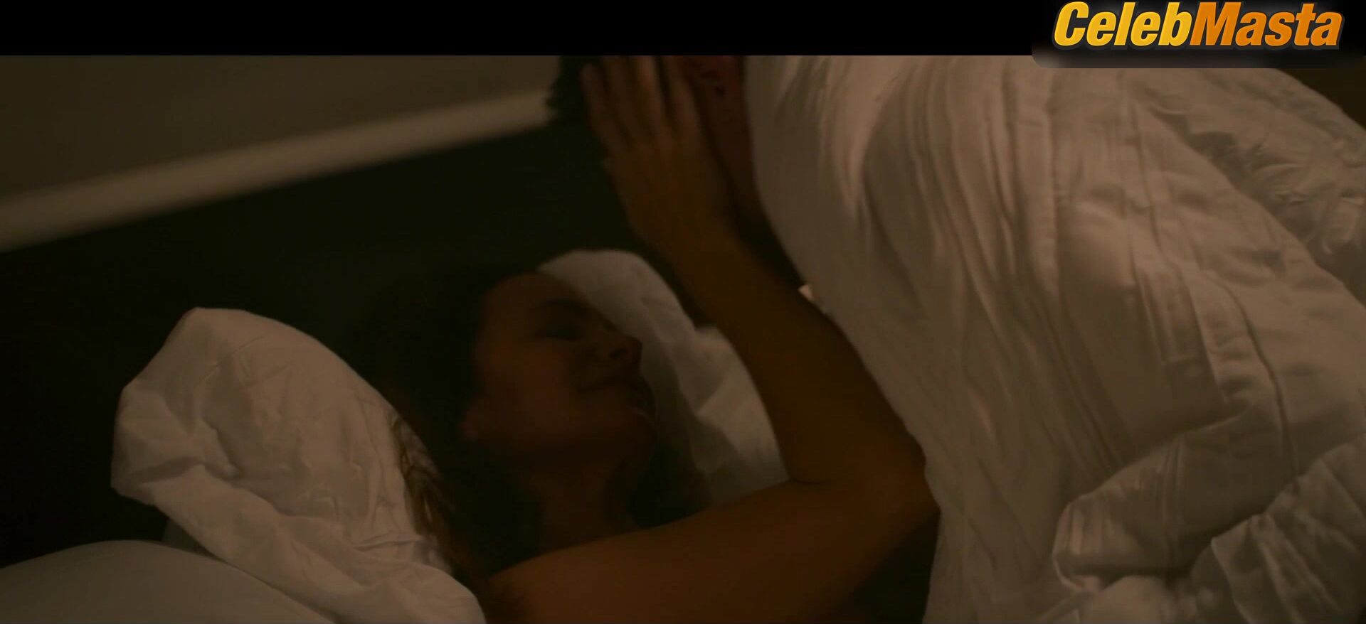 Kristin Davis Steamy Scene In Deadly Illusions - Photo 4 of 5