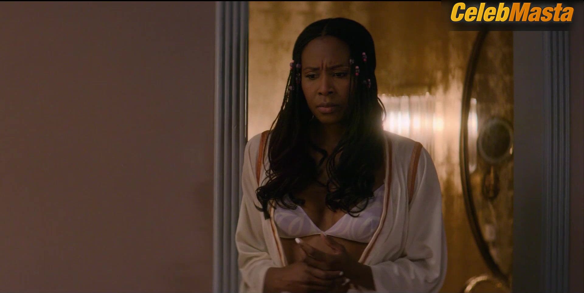 Sydelle Noel ’s Underwear Scene From Glow - Photo 1 of 5 photo 4