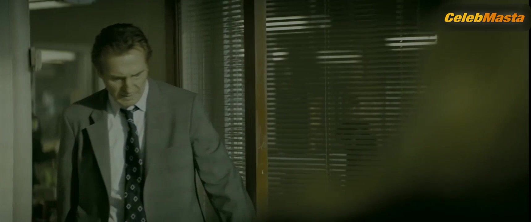 Pamela Anderson ’s Sexy Scene From The Naked Gun - Photo 2 of 5