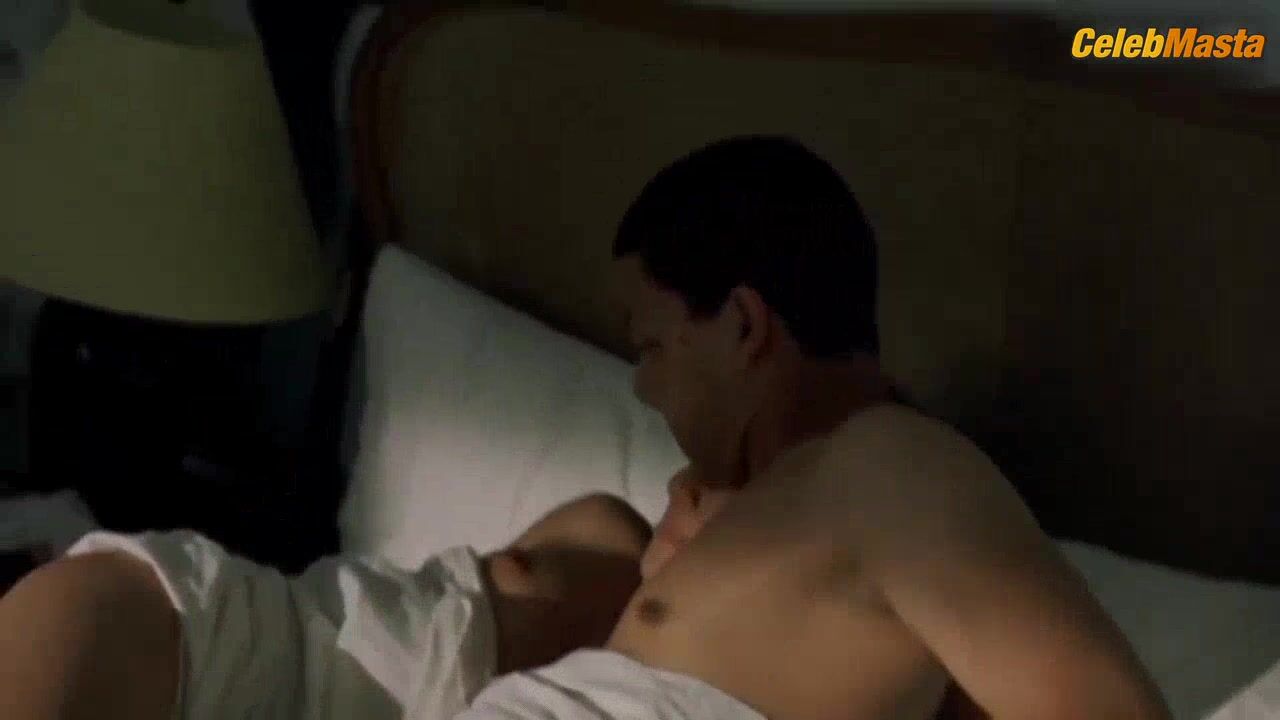 Leonor Varela ’s Ass, Tits Scene In Pas Si Grave - Photo 1 of 5