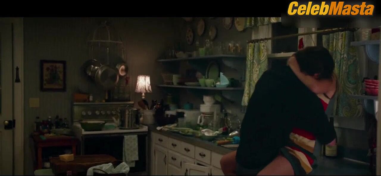 Teresa Palmer ’s Underwear Scene In The Choice - Photo 1 of 5