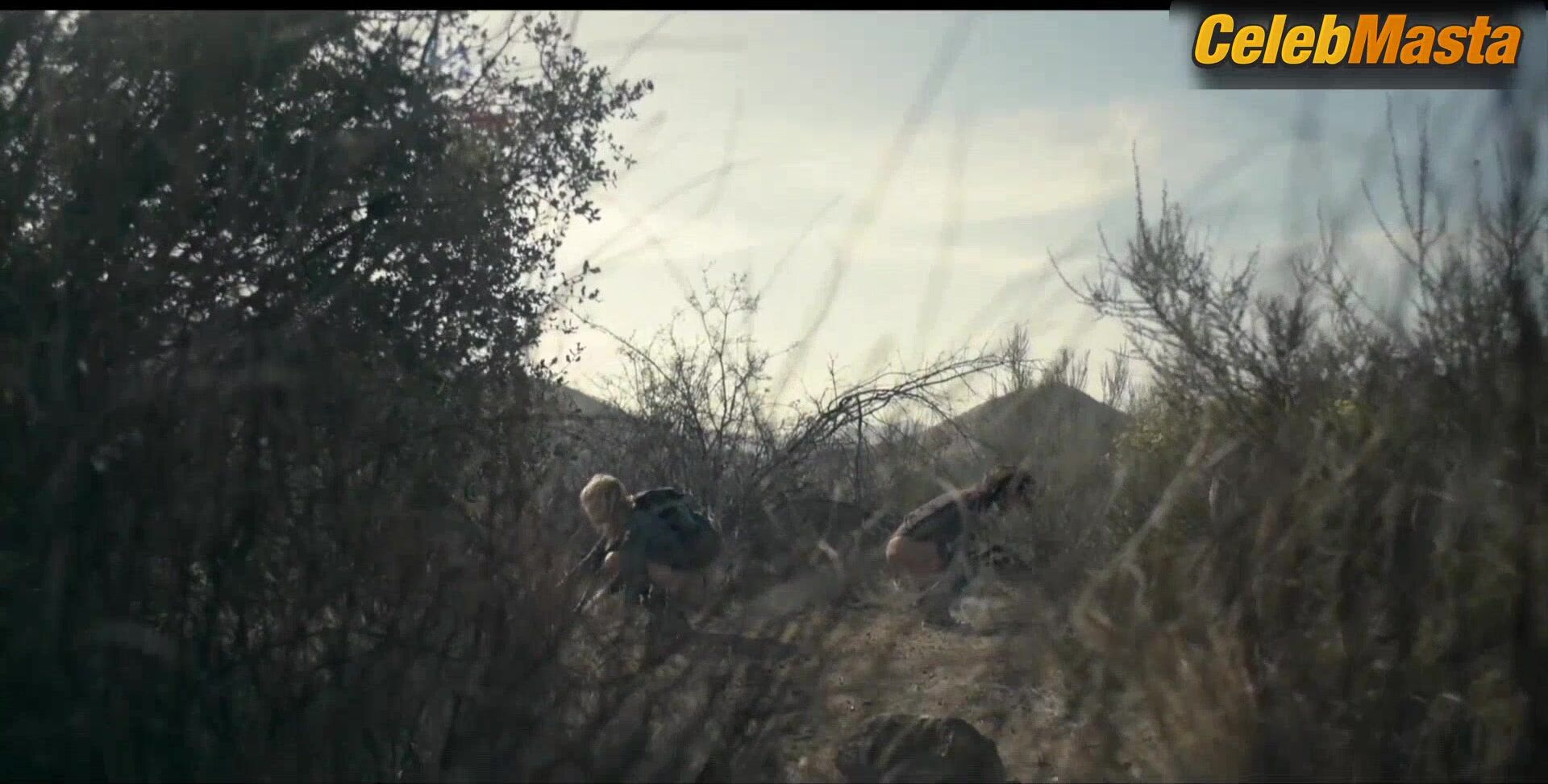 Lorenza Izzo Malin Akerman And Hot Scene In The Aviary - Photo 1 of 5