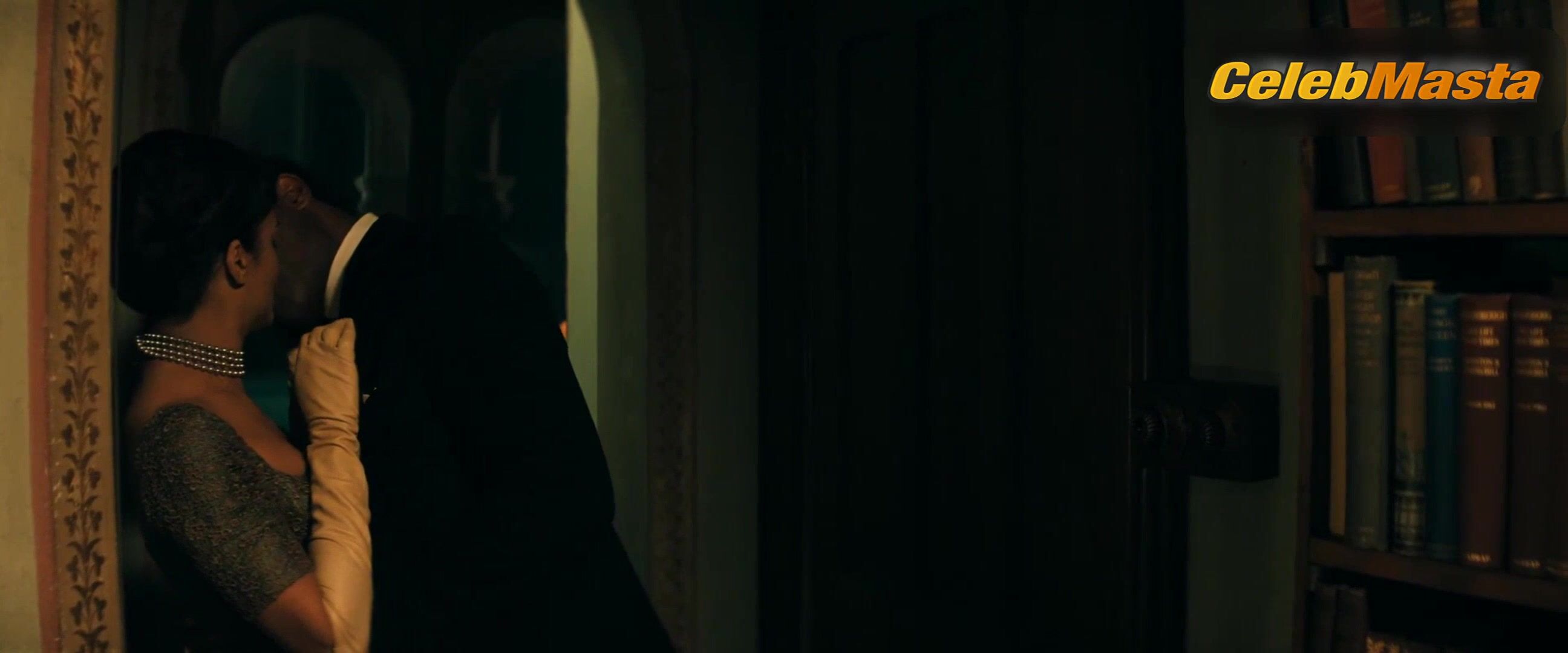 Tessa Thompson ’s Tits Scene From Hedda - Photo 1 of 5