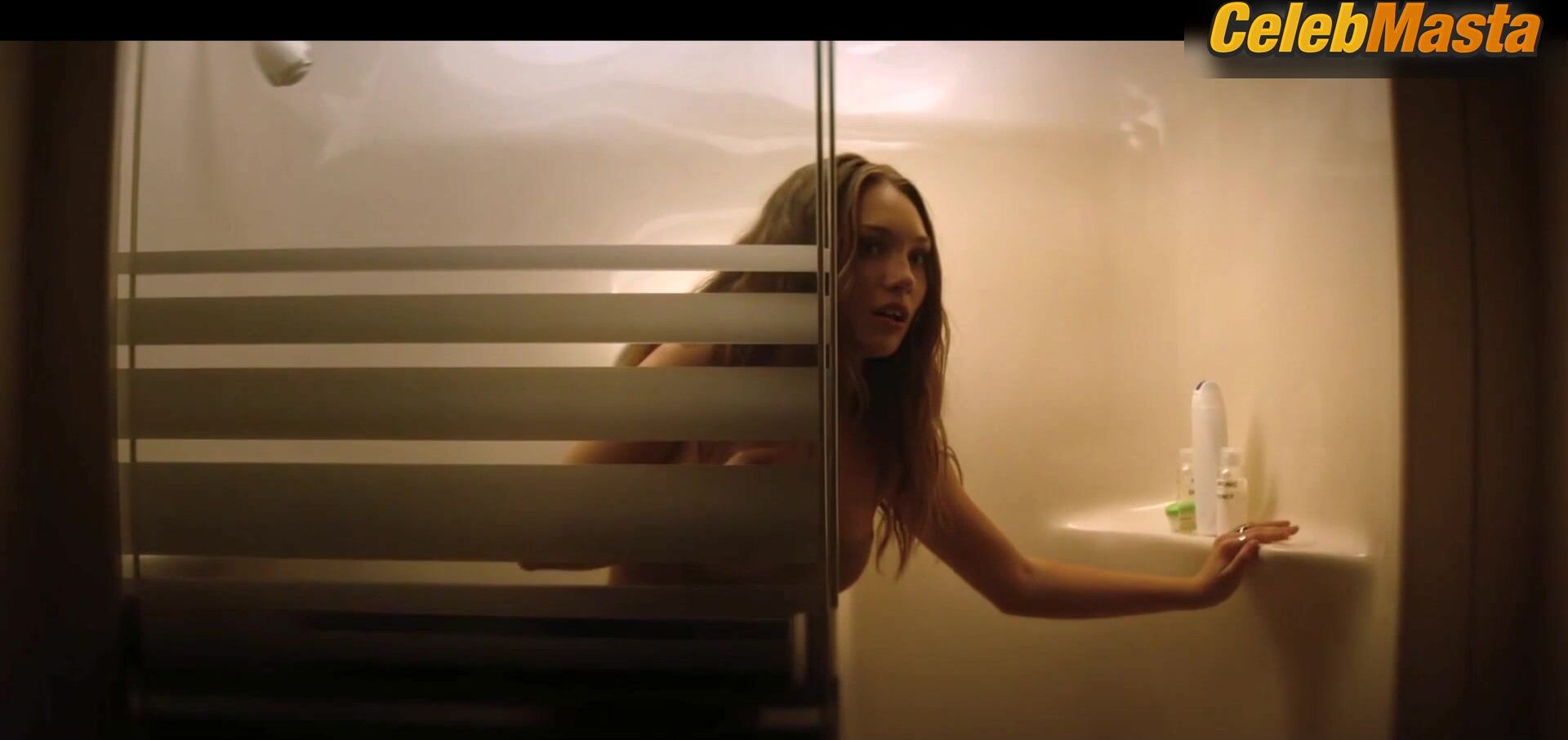 Maddie Ziegler Underwear Scene In Movie Fitting In - Photo 1 of 5 photo 5