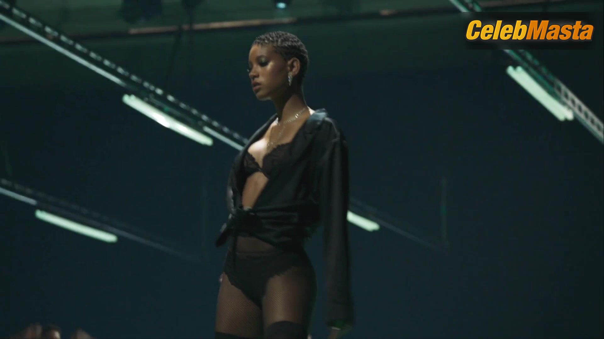 Paris Hilton And Willow Smith’s Lingerie Scene In - Photo 2 of 5 photo 5