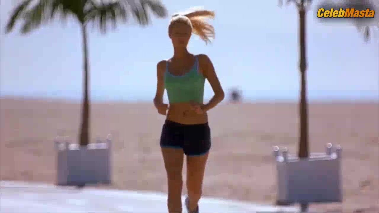 Paris Hilton ’s Bikini And Underwear Scene In The - Photo 1 of 5
