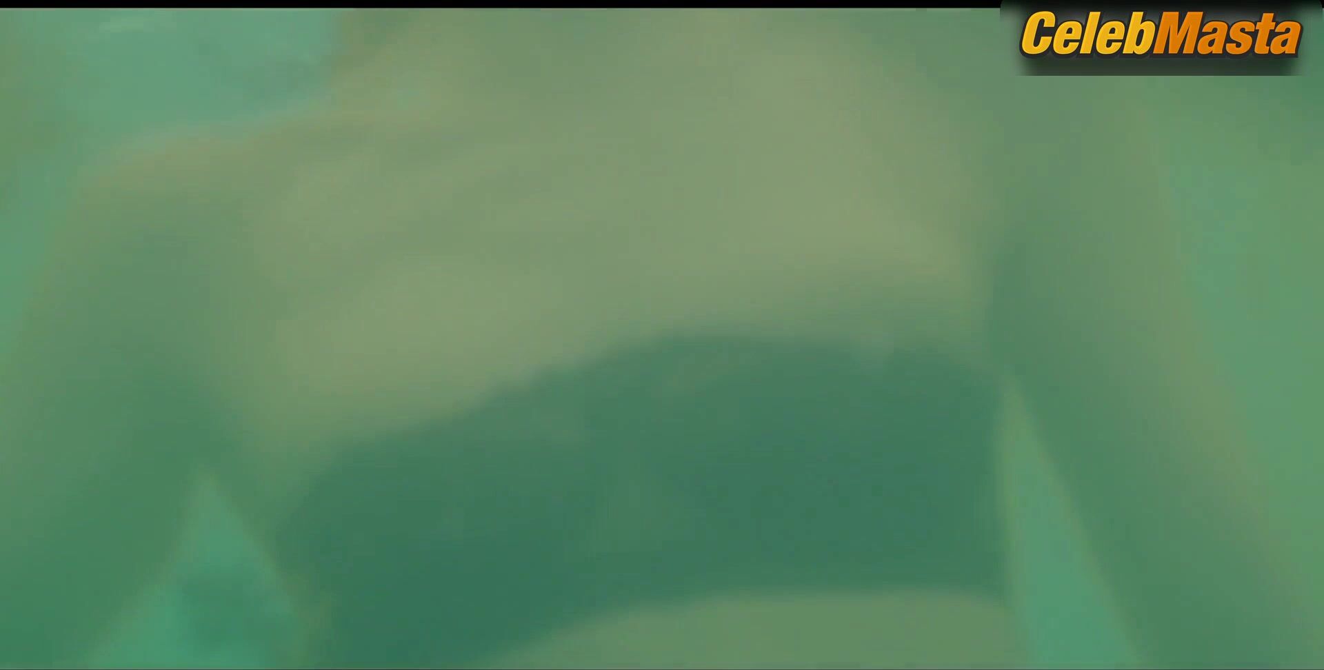Willa Fitzgerald Underwear Scene In Pulse Film - Photo 2 of 5 photo 4