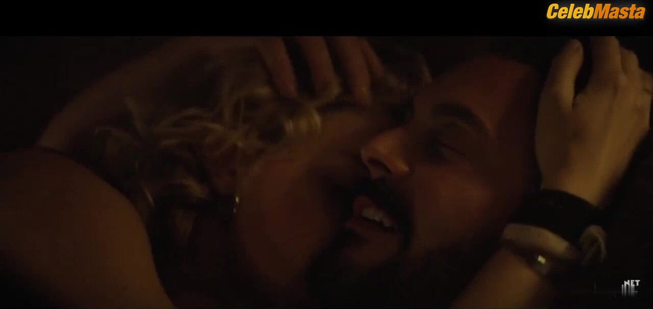 Willa Fitzgerald Tits And Underwear Scene In Savage Salvation - Photo 2 of 5 photo 1