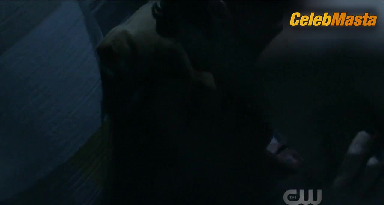 Peyton List ’s Underwear Scene From Frequency - Photo 2 of 5 photo 4