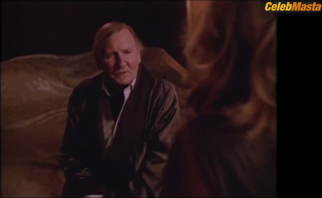 Natasha Richardson ’s Tits Scene In Tales From The Crypt - Photo 2 of 5 photo 1