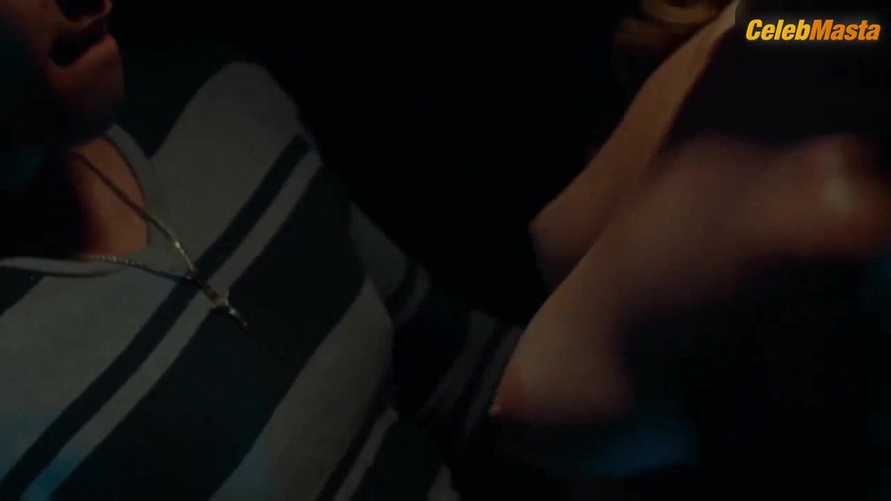 Rica Gonzales Boobs Scene In Dayo - Photo 2 of 5 photo 4