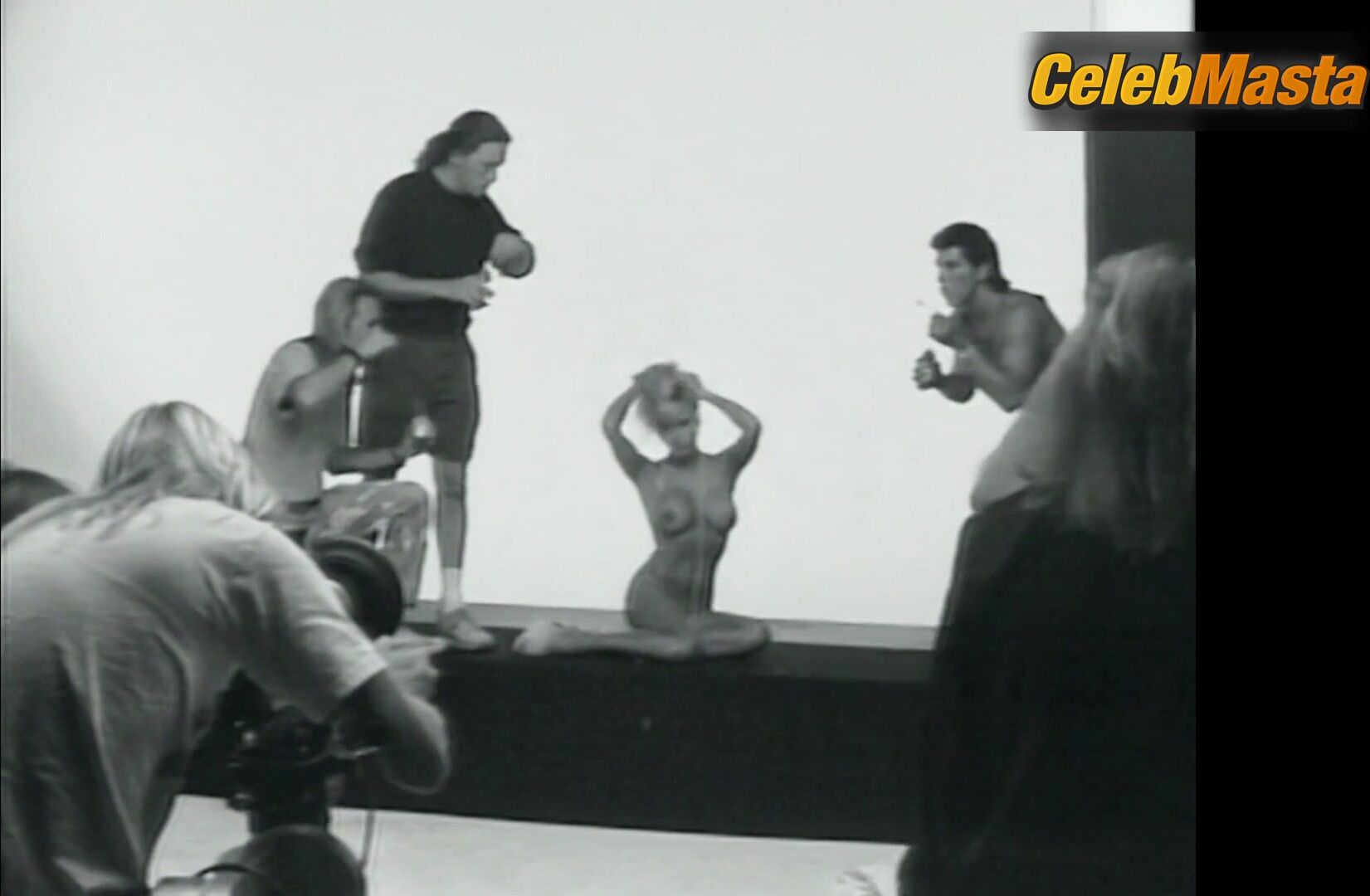 Pamela Anderson Boobs Scene In Pamela, A Love Story - Photo 2 of 5 photo 5