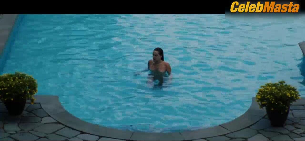 Riley Keough Tits, Butt Scene In Welcome The Stranger - Photo 2 of 5 photo 5