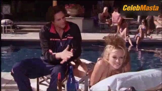Pamela Anderson Bares Swimsuit Scene In V.i.p. - Photo 2 of 5