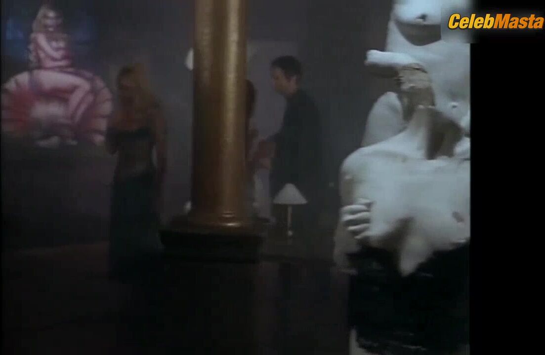 Pamela Anderson Lesbian, Booty Scene From Naked Souls - Photo 1 of 5