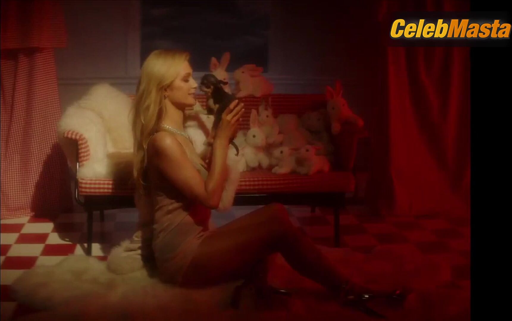 Paris Hilton ’s Butt, Tits Scene From Love Advent - Photo 2 of 5 photo 4