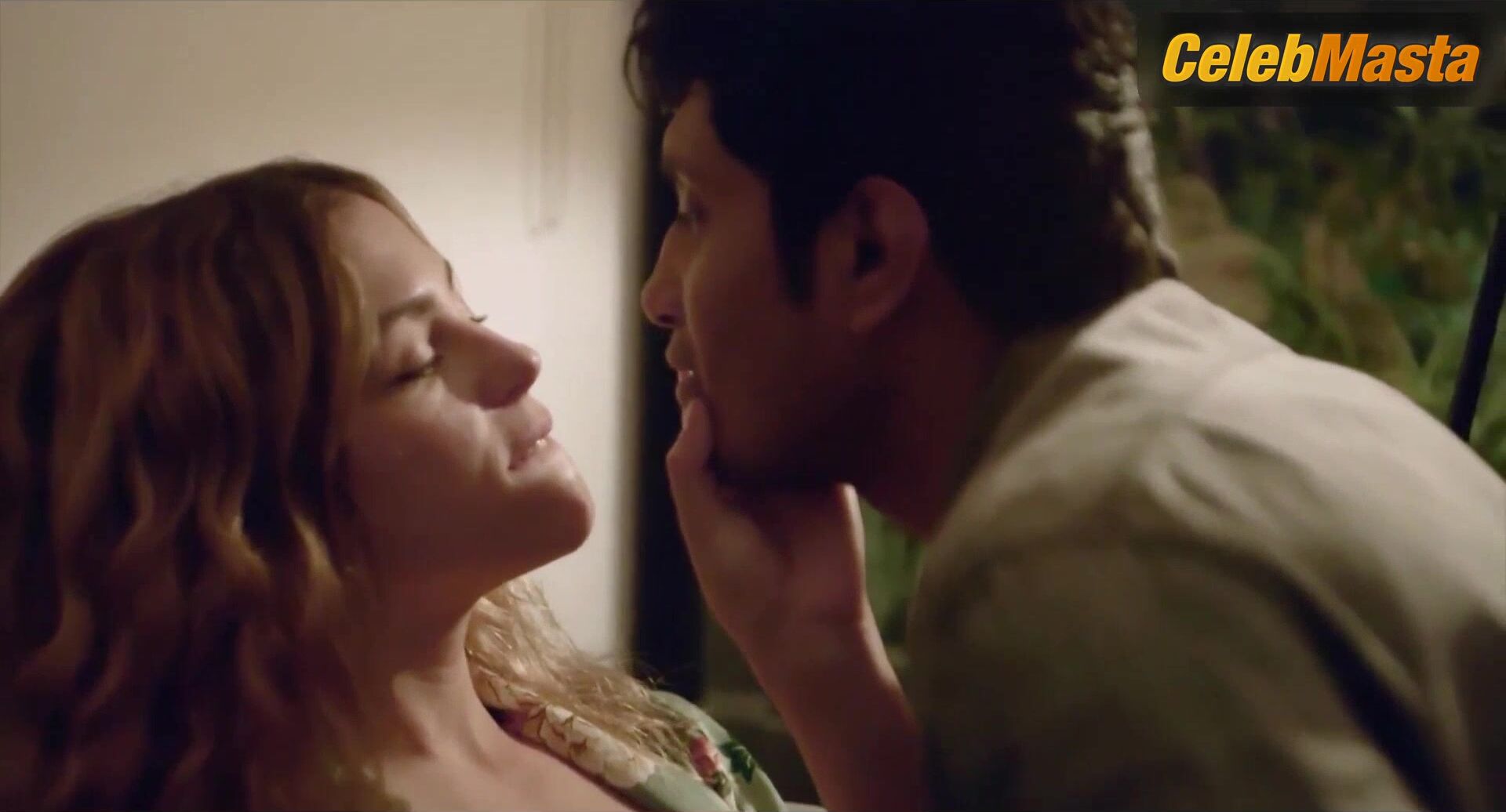 Paulina Davila ’s Tits Scene In Aqui En La Tierra - Photo 2 of 5 photo 4