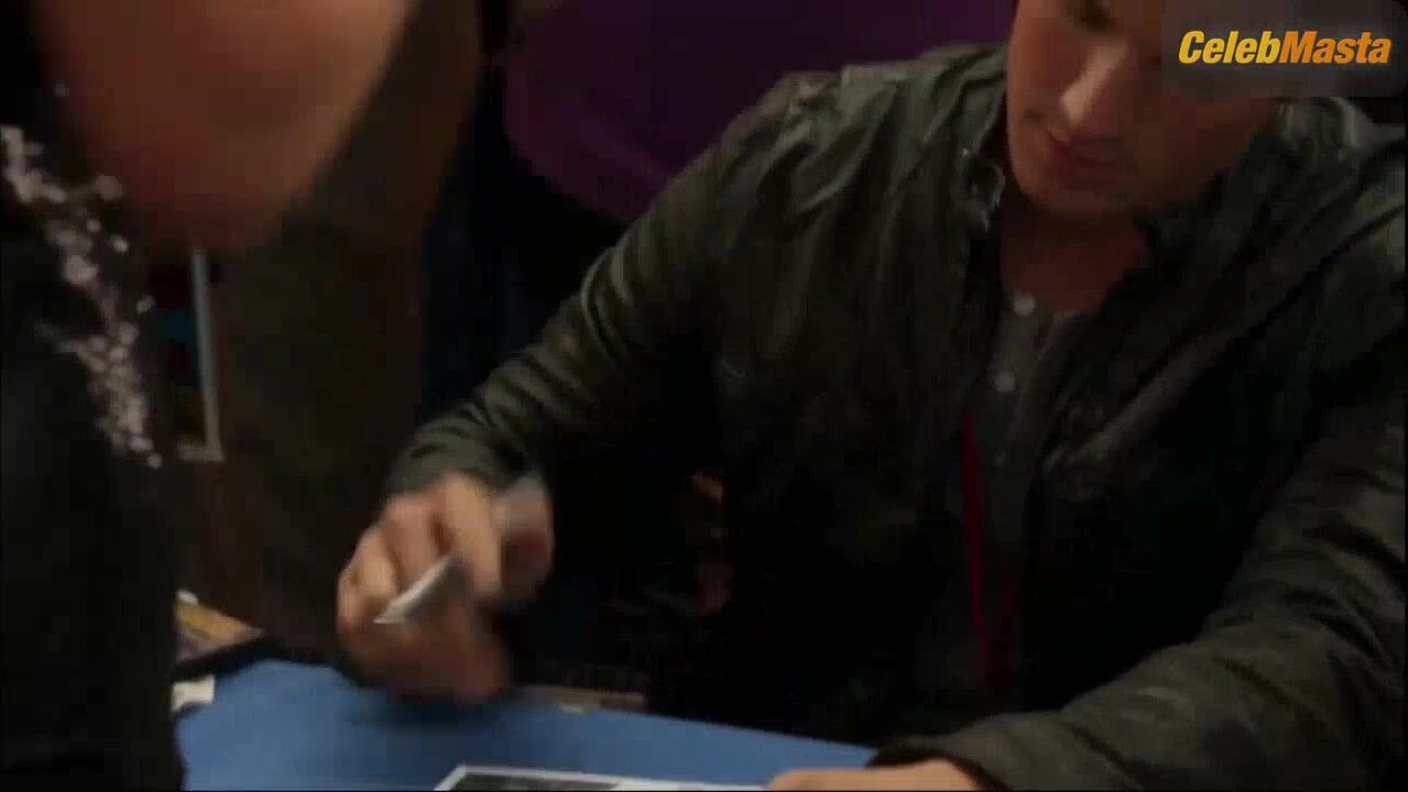 Peyton List Tits Scene In 90210 - Photo 1 of 5