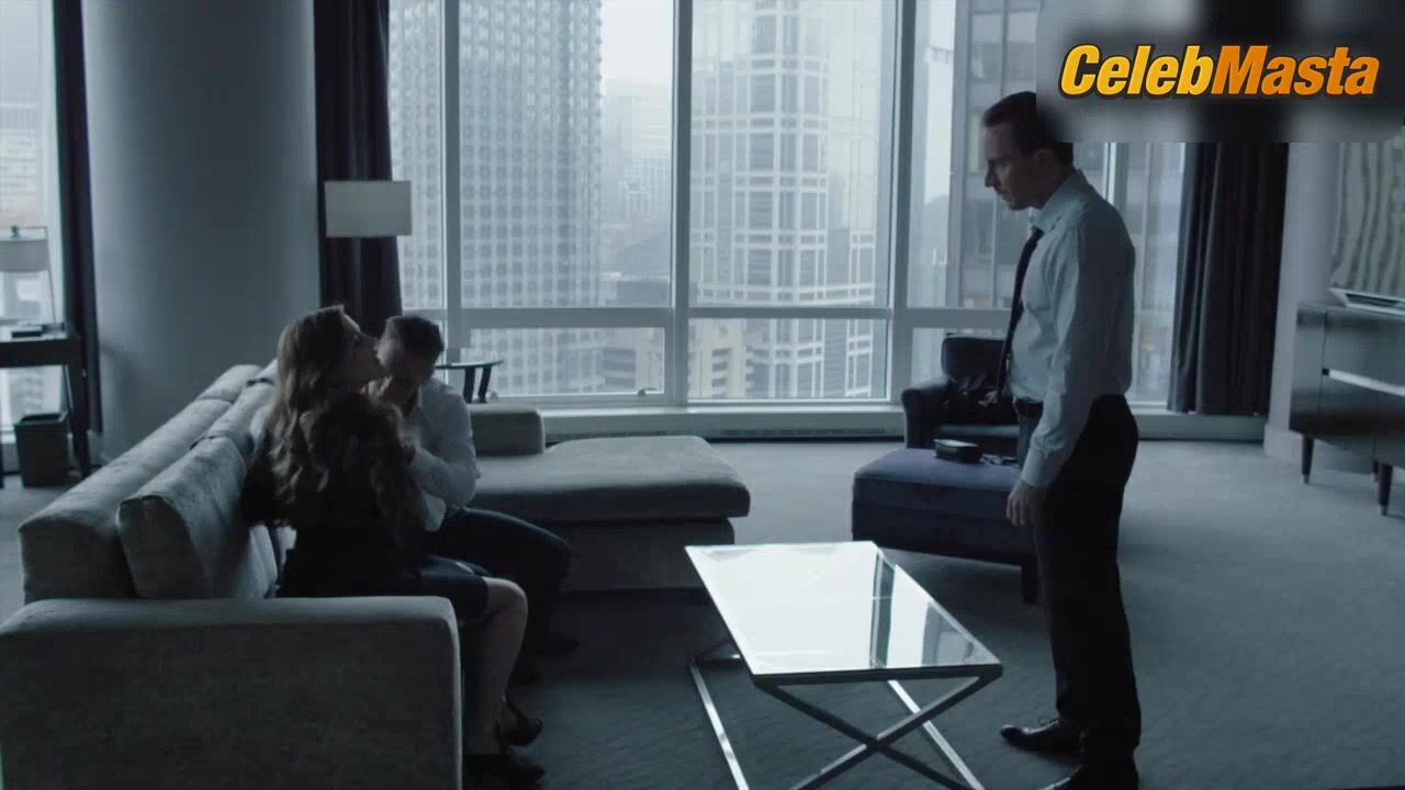 Riley Keough Goes Naked In A Scene From The Girlfriend - Photo 1 of 5