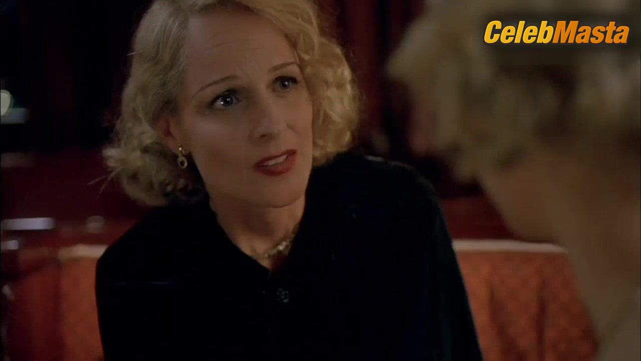 Scarlett Johansson ’s Hot Scene In A Good Woman - Photo 1 of 5 photo 4