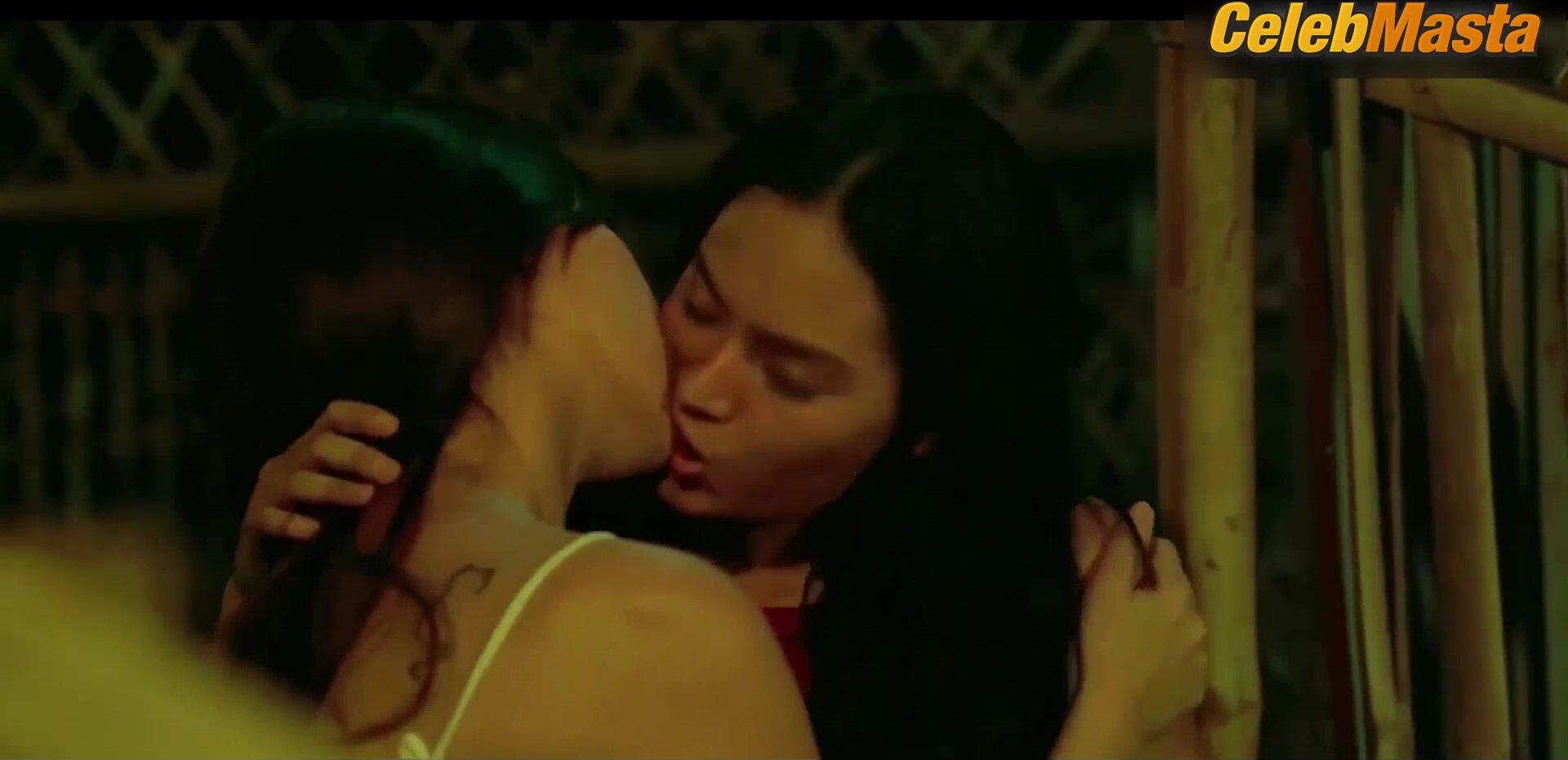 Apple Dy Skye Gonzaga And ’s Lesbian, Ass Scene - Photo 2 of 5 photo 1