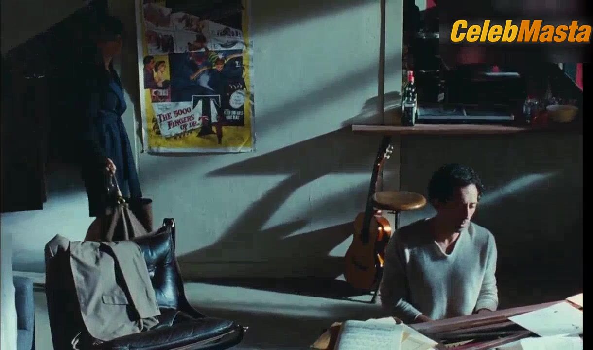 Sophie Marceau Ass, Tits Scene From Un Bonheur - Photo 2 of 5 photo 5