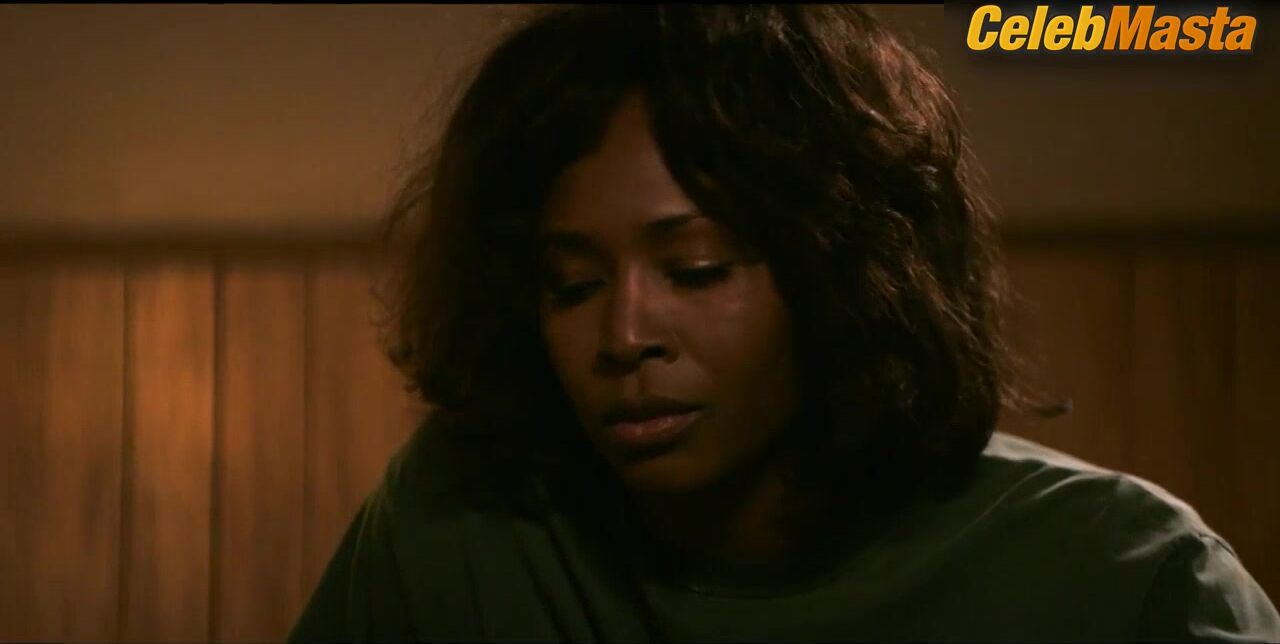 Sydelle Noel Flaunts Underwear Scene In Glow - Photo 3 of 5 photo 2