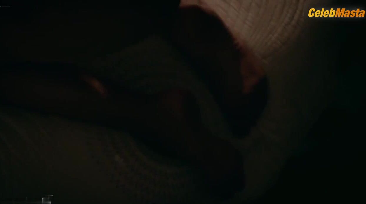Rob Guinto Booty, Boobs Scene In An/na - Photo 1 of 5 photo 5