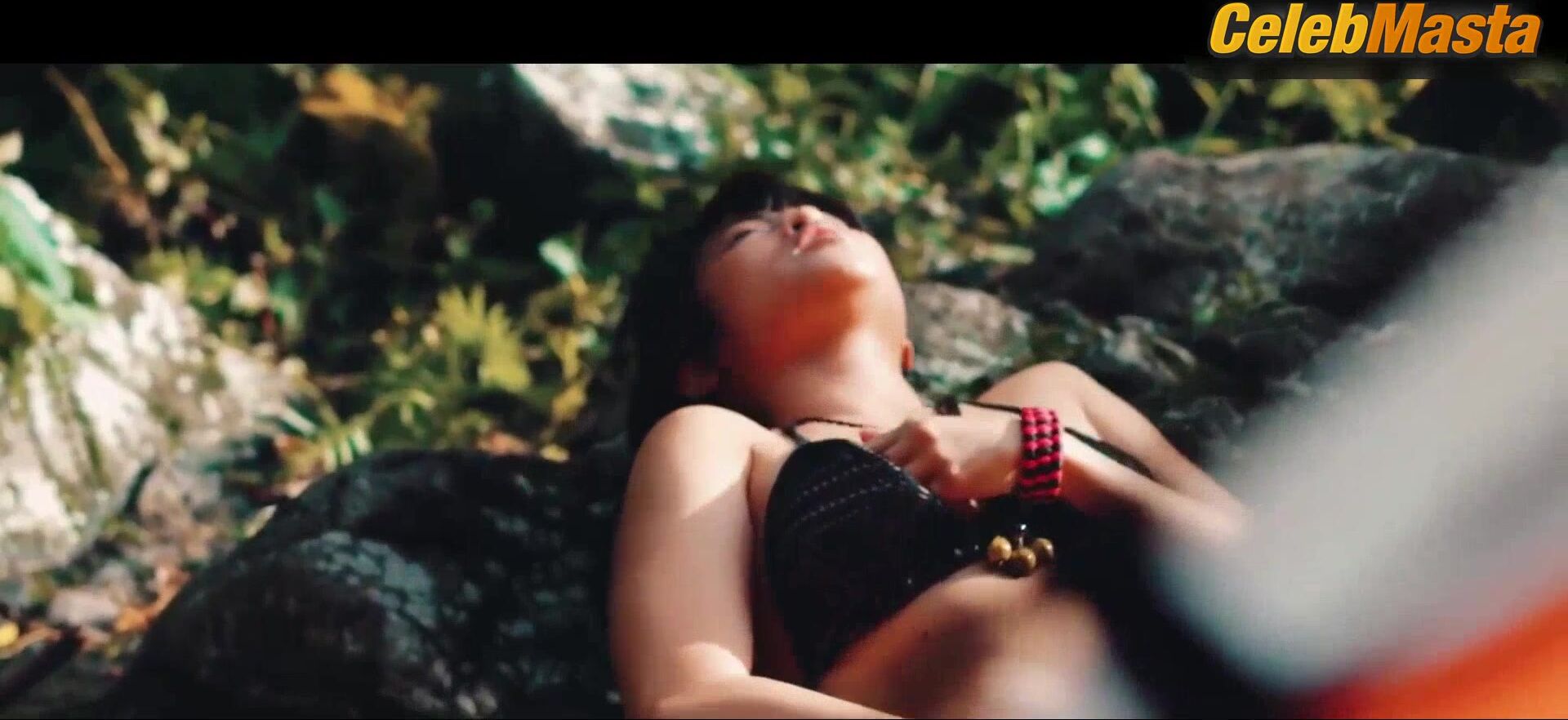 Aylene Velasco And Salome Salvi Boobs Scene In Backpackers - Photo 2 of 5 photo 4