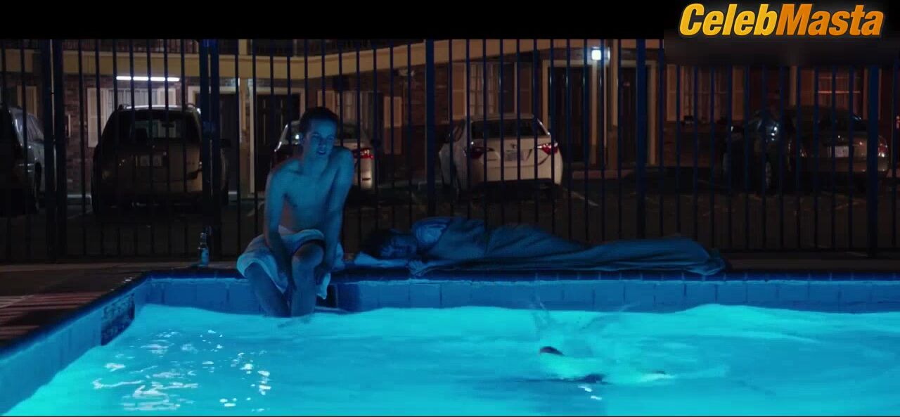 Sarah Steele ’s Underwear Scene From Speech & - Photo 5 of 5 photo 4